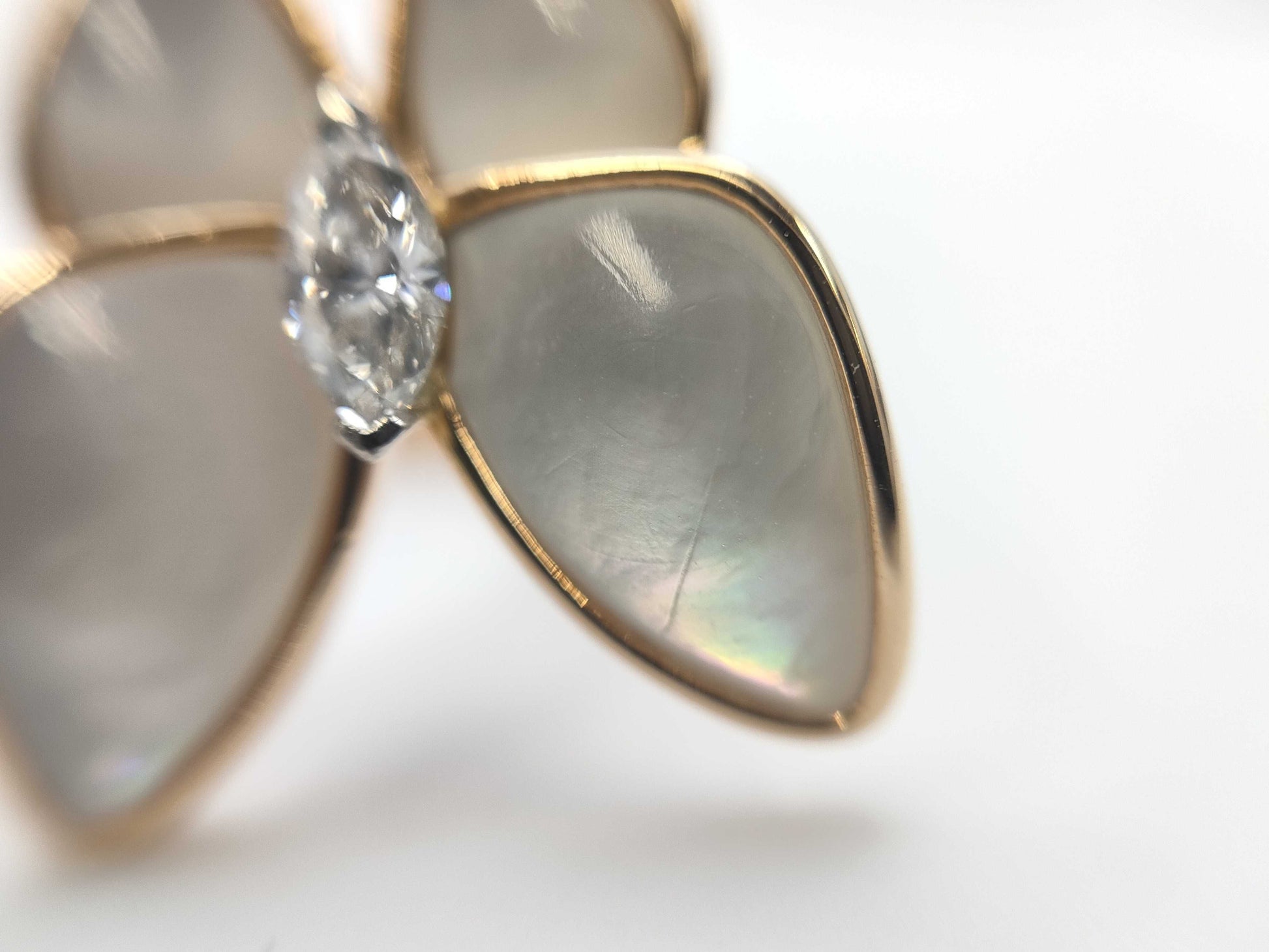 Van Cleef&Arpels Papillon Entreale #51 Mother-of-Pearl Diamond PG Au750 7.7g Ring