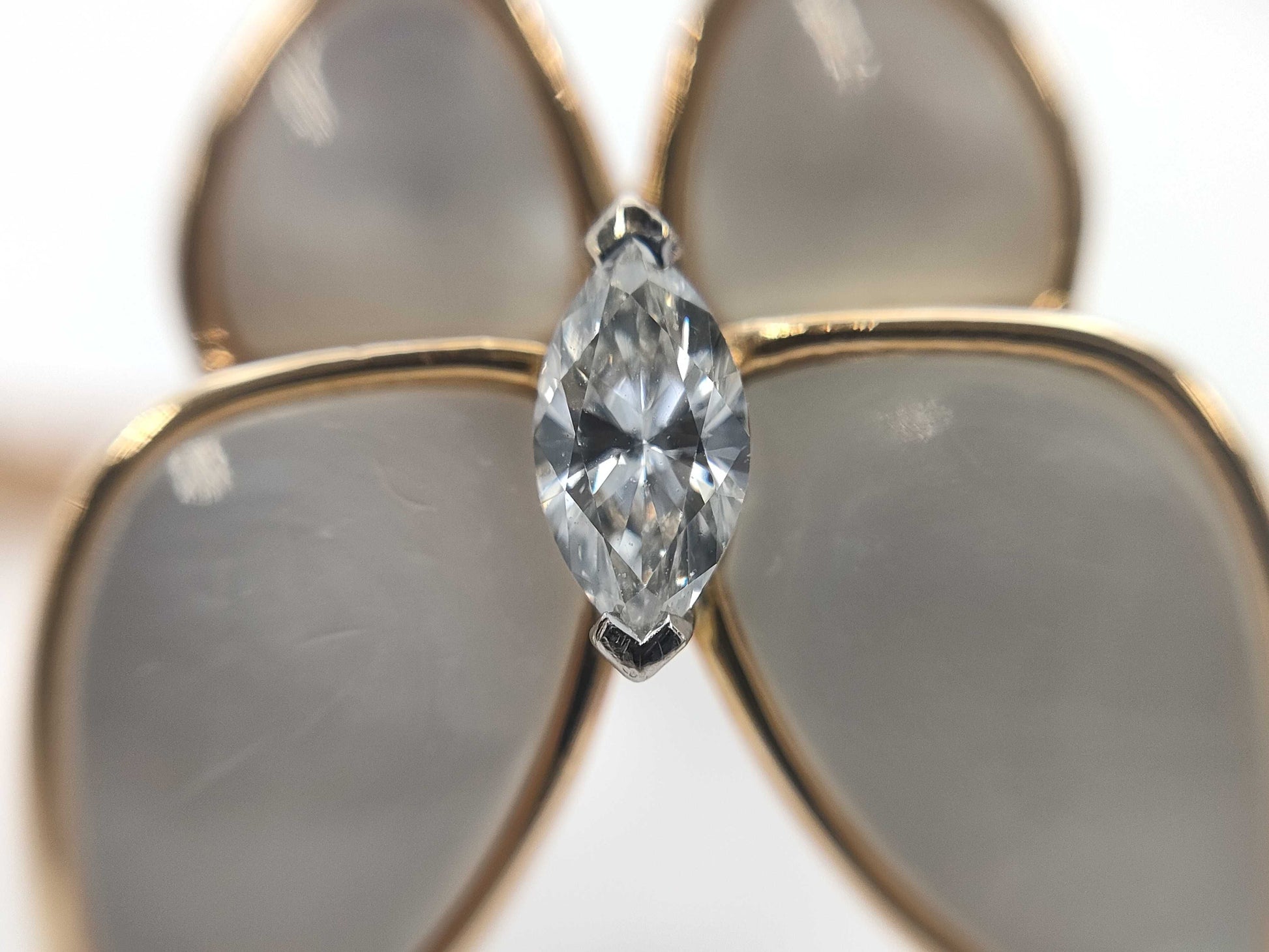 Van Cleef&Arpels Papillon Entreale #51 Mother-of-Pearl Diamond PG Au750 7.7g Ring