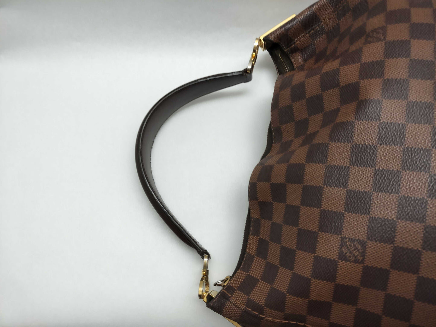 LOUIS VUITTON Damier Louis Vuitton Shoulder Bag