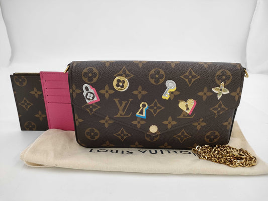 LOUIS VUITTON Chain Shoulder Bag