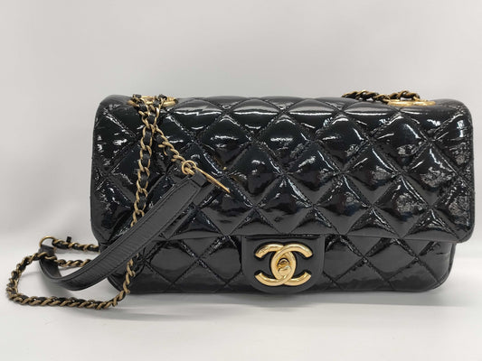 CHANEL CHANEL Matelasse Shoulder Bag