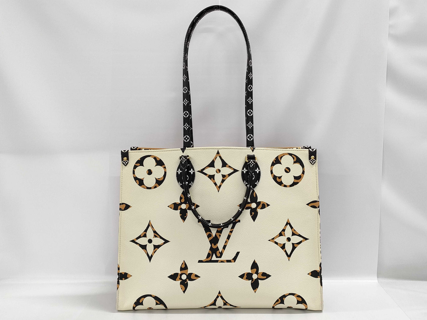 LOUIS VUITTON Louis Vuitton On the Go GM Monogram Giant Jungle Bag