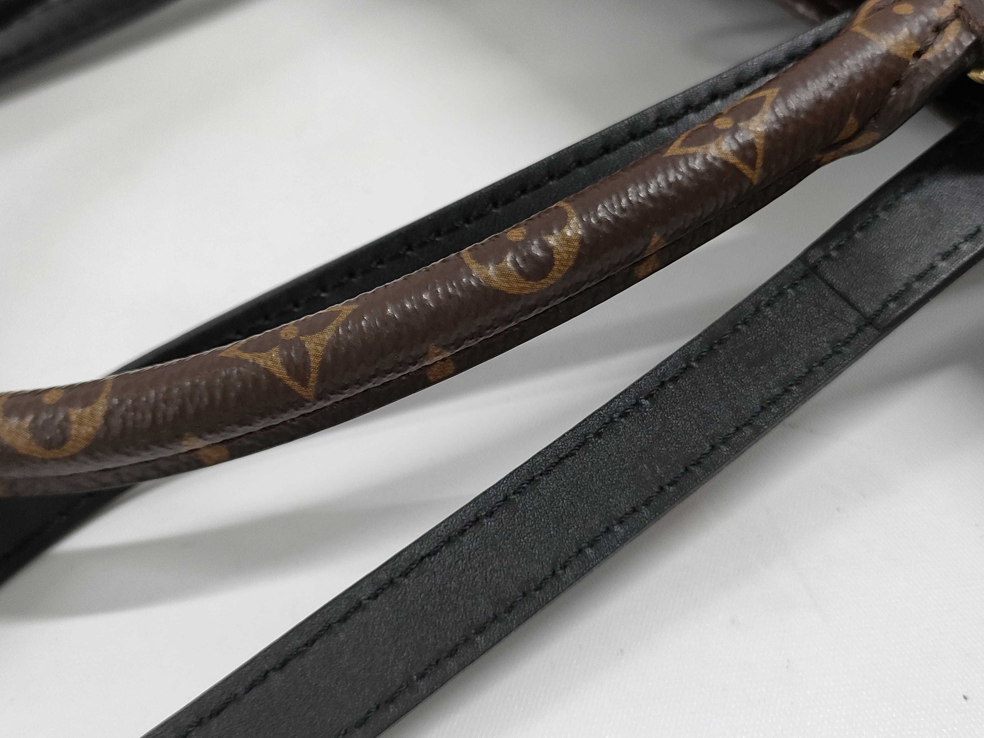 LOUIS VUITTON Louis Vuitton Monogram On-the-Go GM Bag