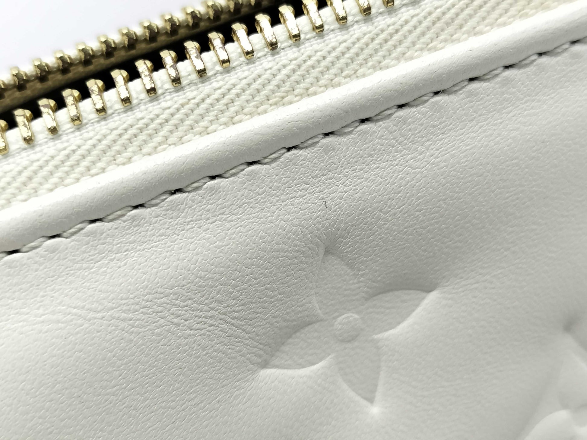 LOUIS VUITTON Coussin PM M57793 Shoulder Bag