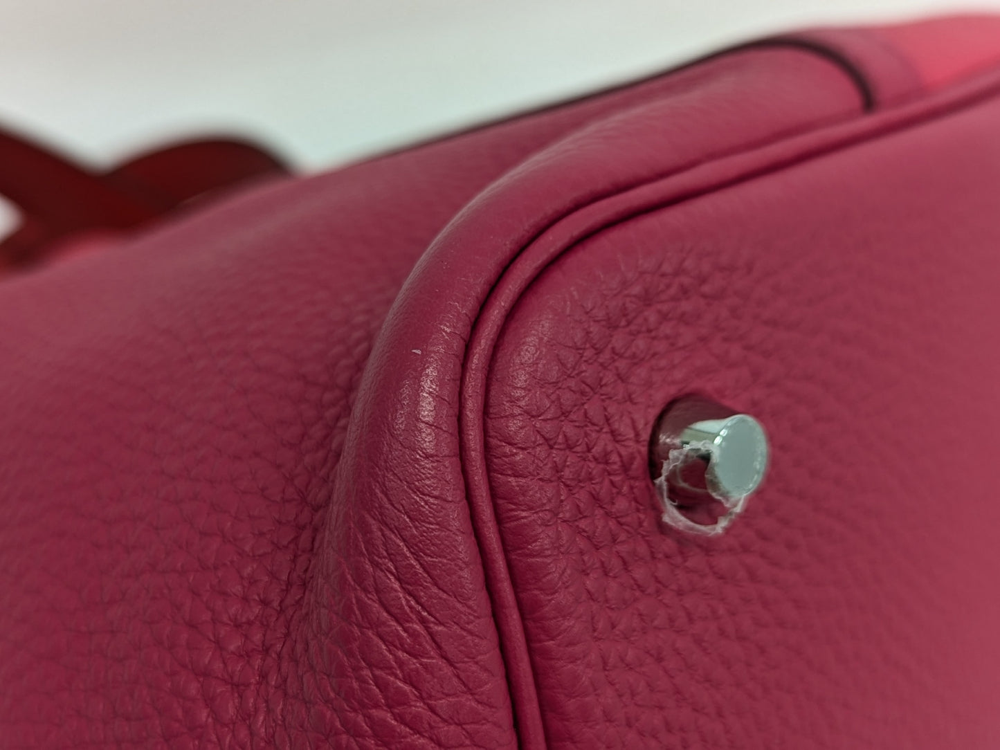 HERMES Picotan Lock MM Tryon Clemence Y-Engraved Handbag