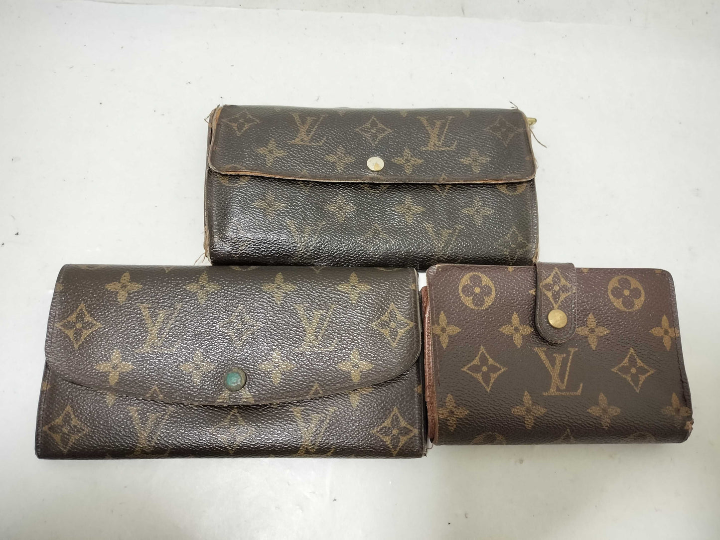 LOUIS VUITTON Monogram Louis Vuitton Serial Number Included Monogram 3-Piece Wallet Set LOUIS VUITTON Wallet