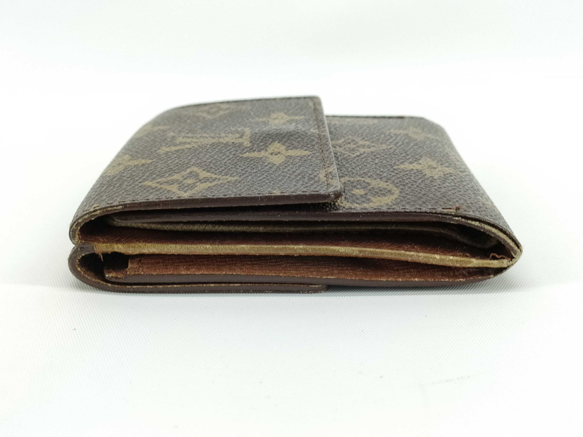 LOUIS VUITTON Monogram Vuitton Monogram Bi-Fold Wallet Wallet