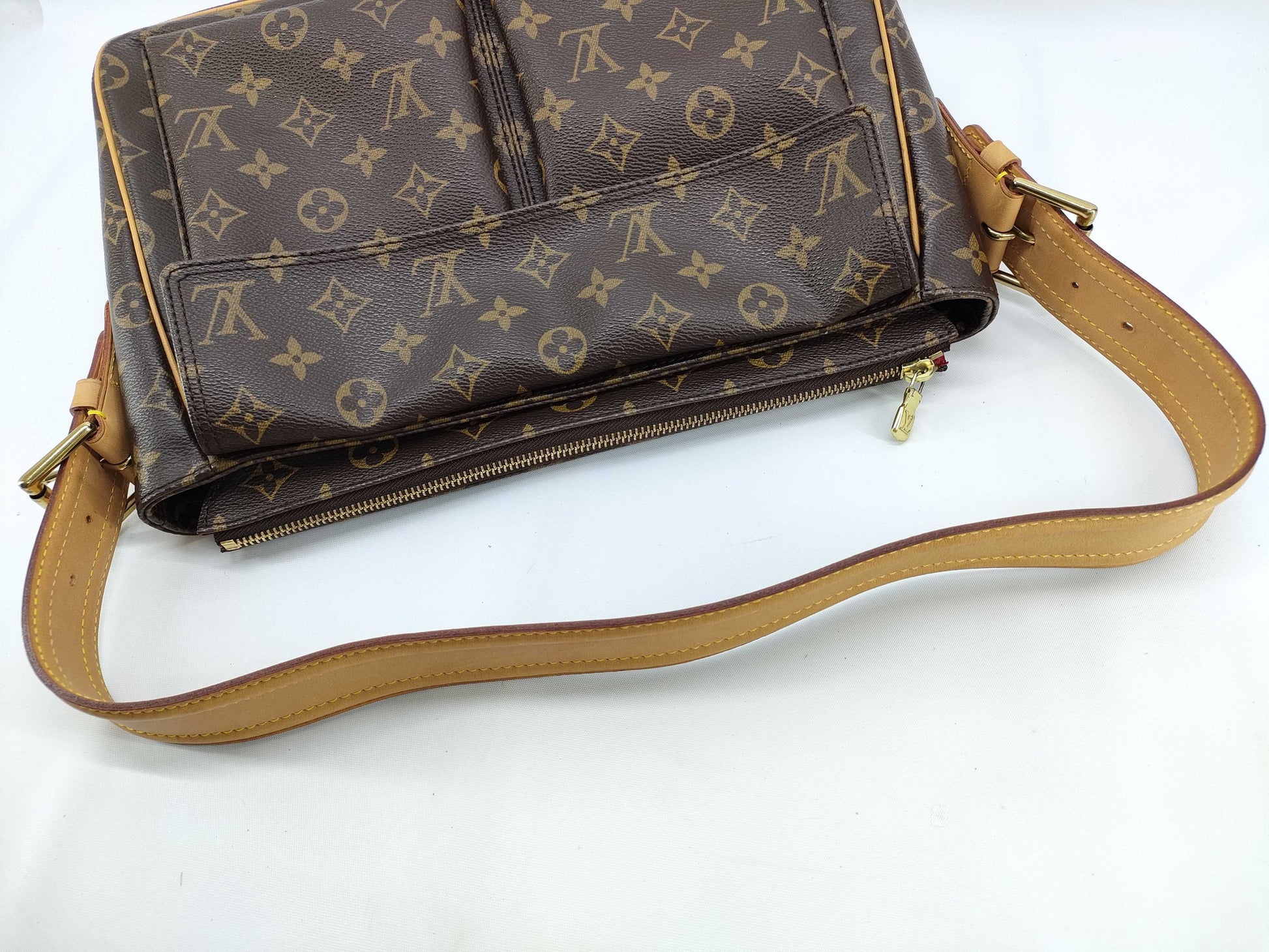 LOUIS VUITTON Monogram Vuitton Vivacite Monogram Shoulder Bag Shoulder Bag