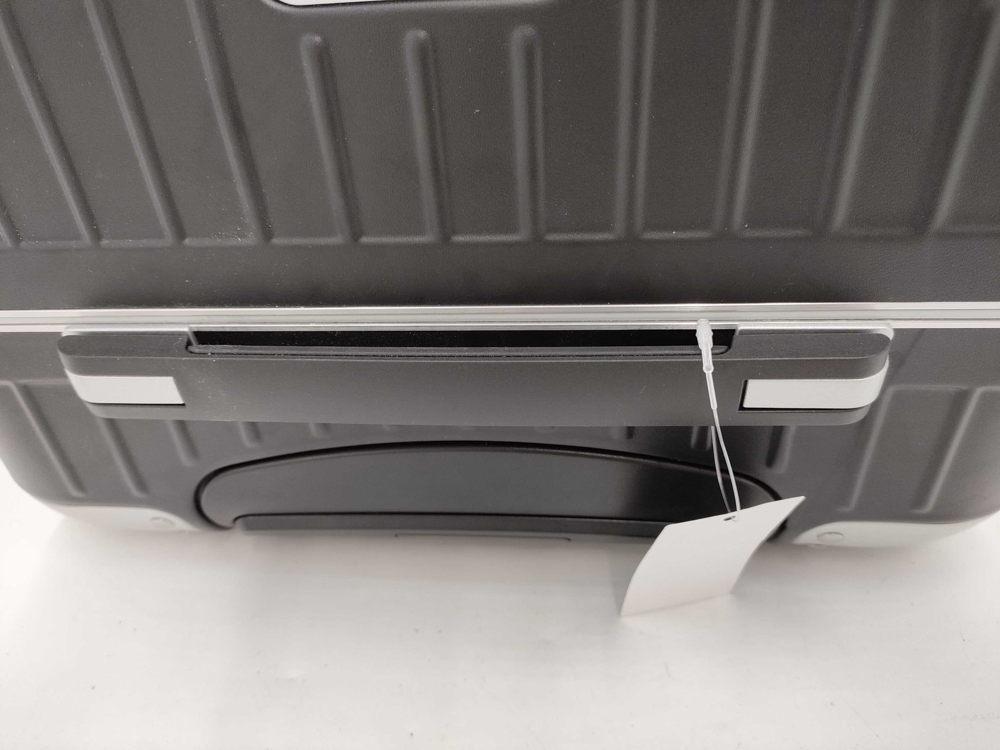 RIMOWA Polycarbonate Hybrid Carry-On Bag 883.53.63.1