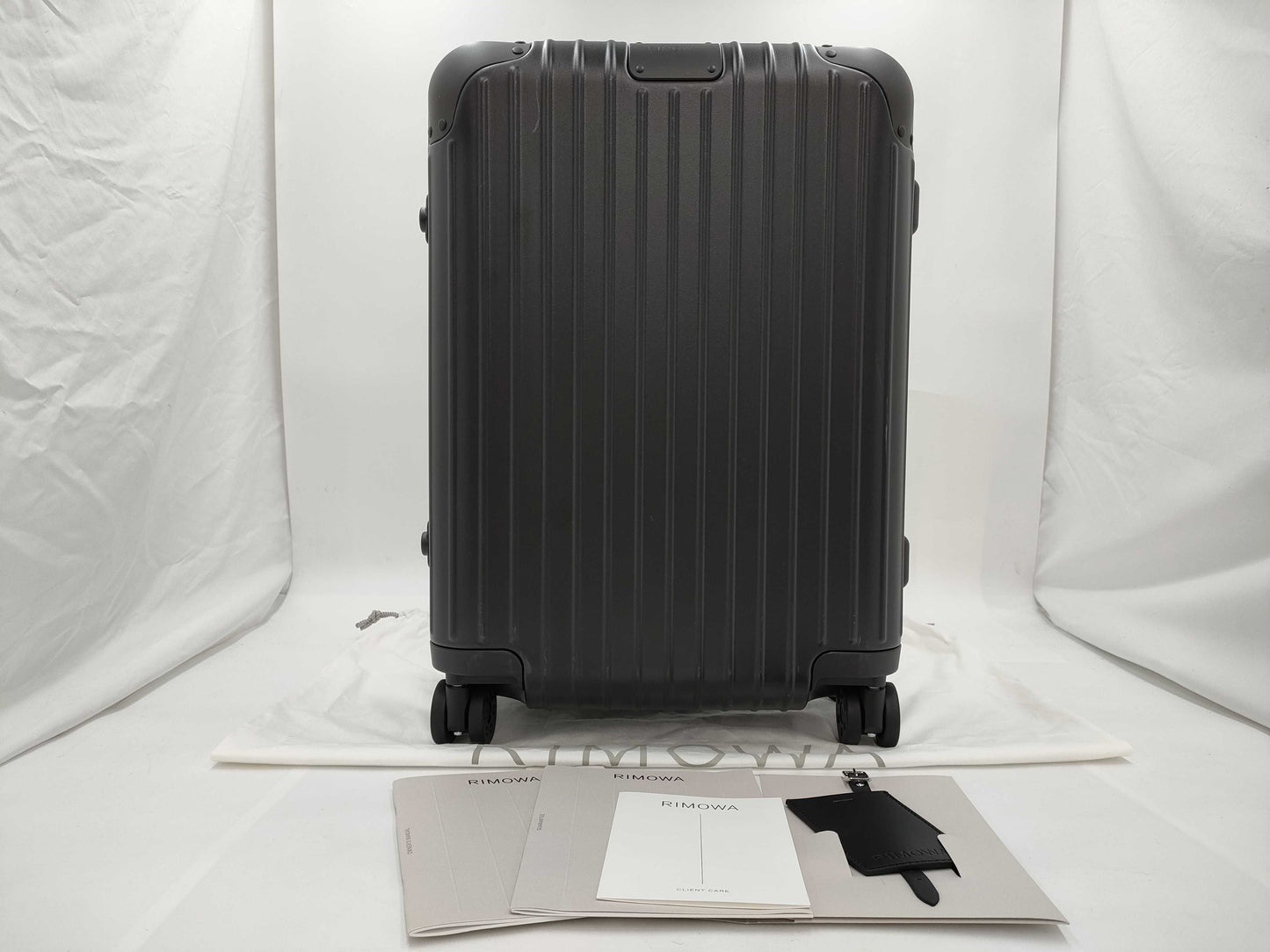 RIMOWA Polycarbonate Hybrid Carry-On Bag 883.52.67.4