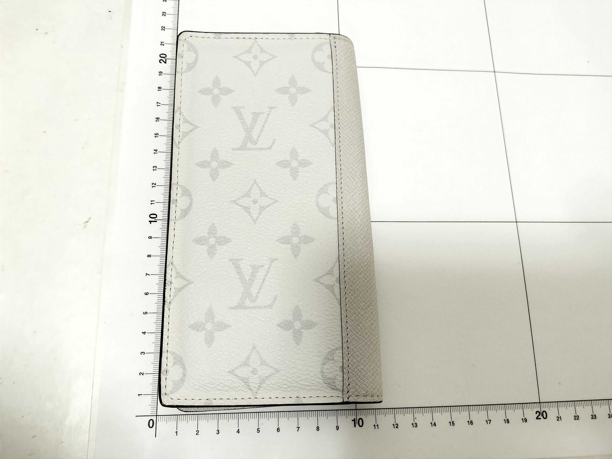 LOUIS VUITTON Vuitton Taigarama Portefeuil Braza M30298 Wallet