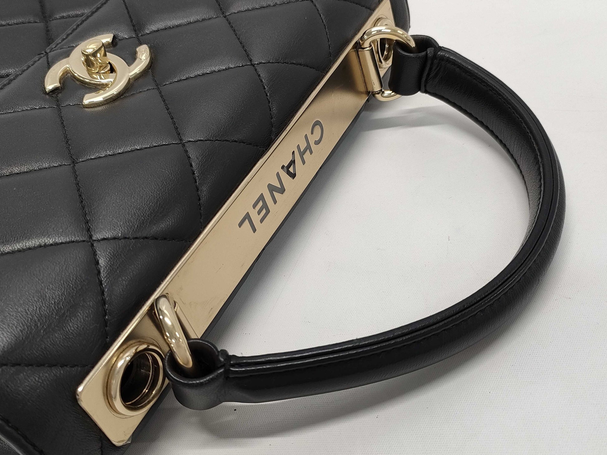 CHANEL Matelasse Plate Hand Black Shoulder Bag