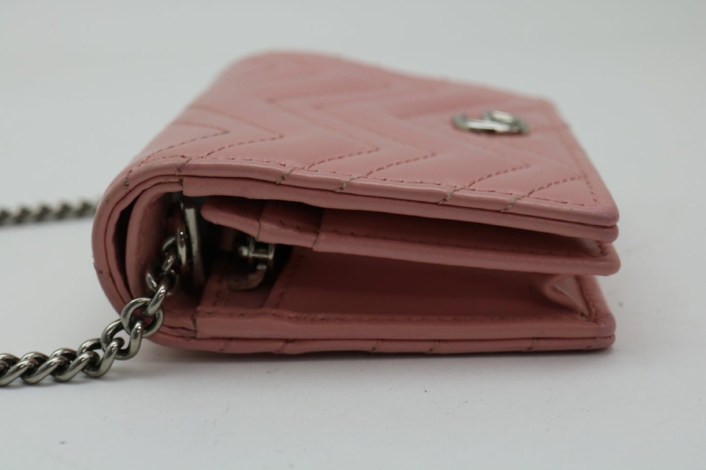 GUCCI GG Marmont Quilted Chain Wallet Wallet