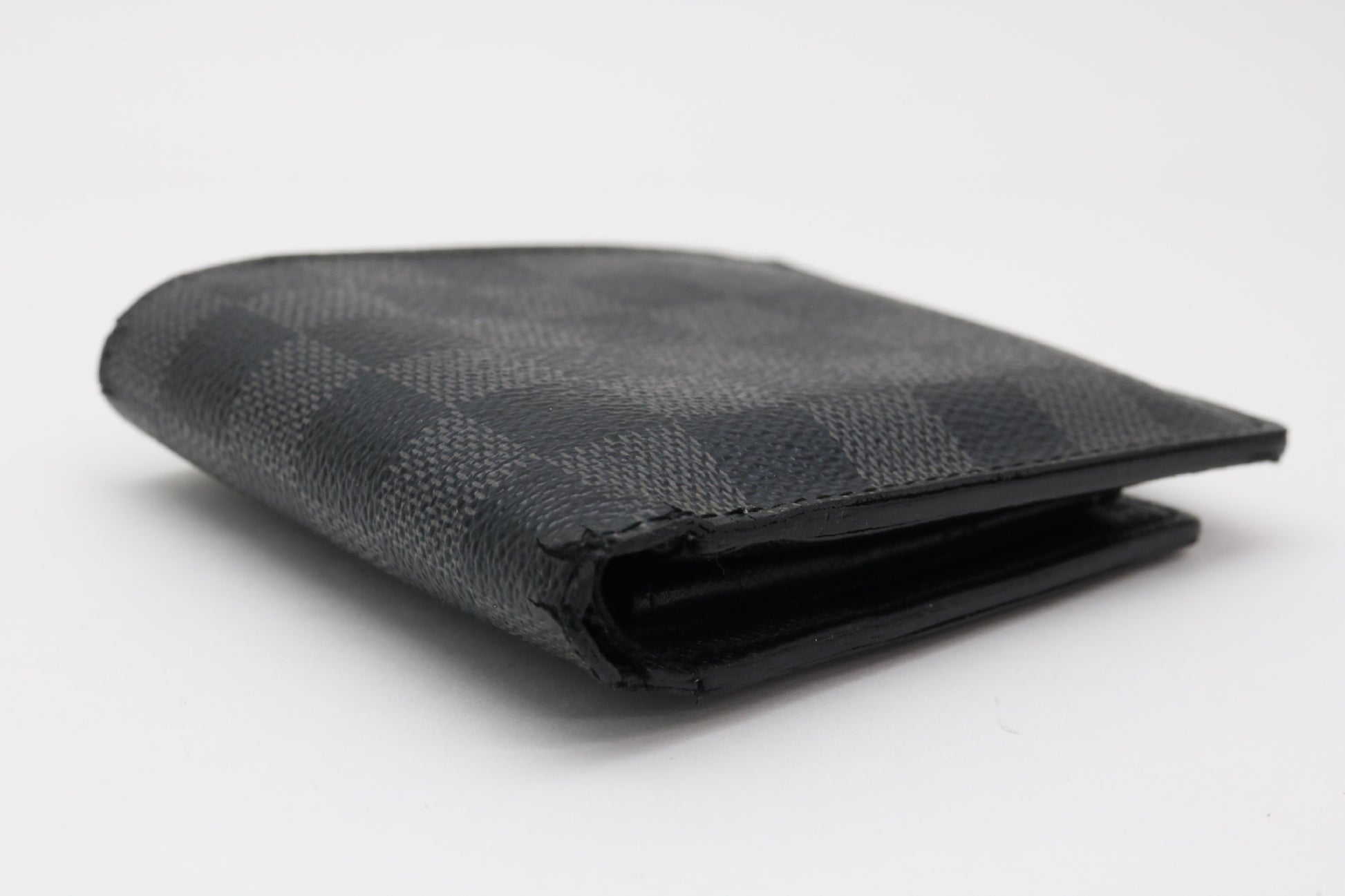 LOUIS VUITTON Damier Graffit Portefeuil Marco Wallet