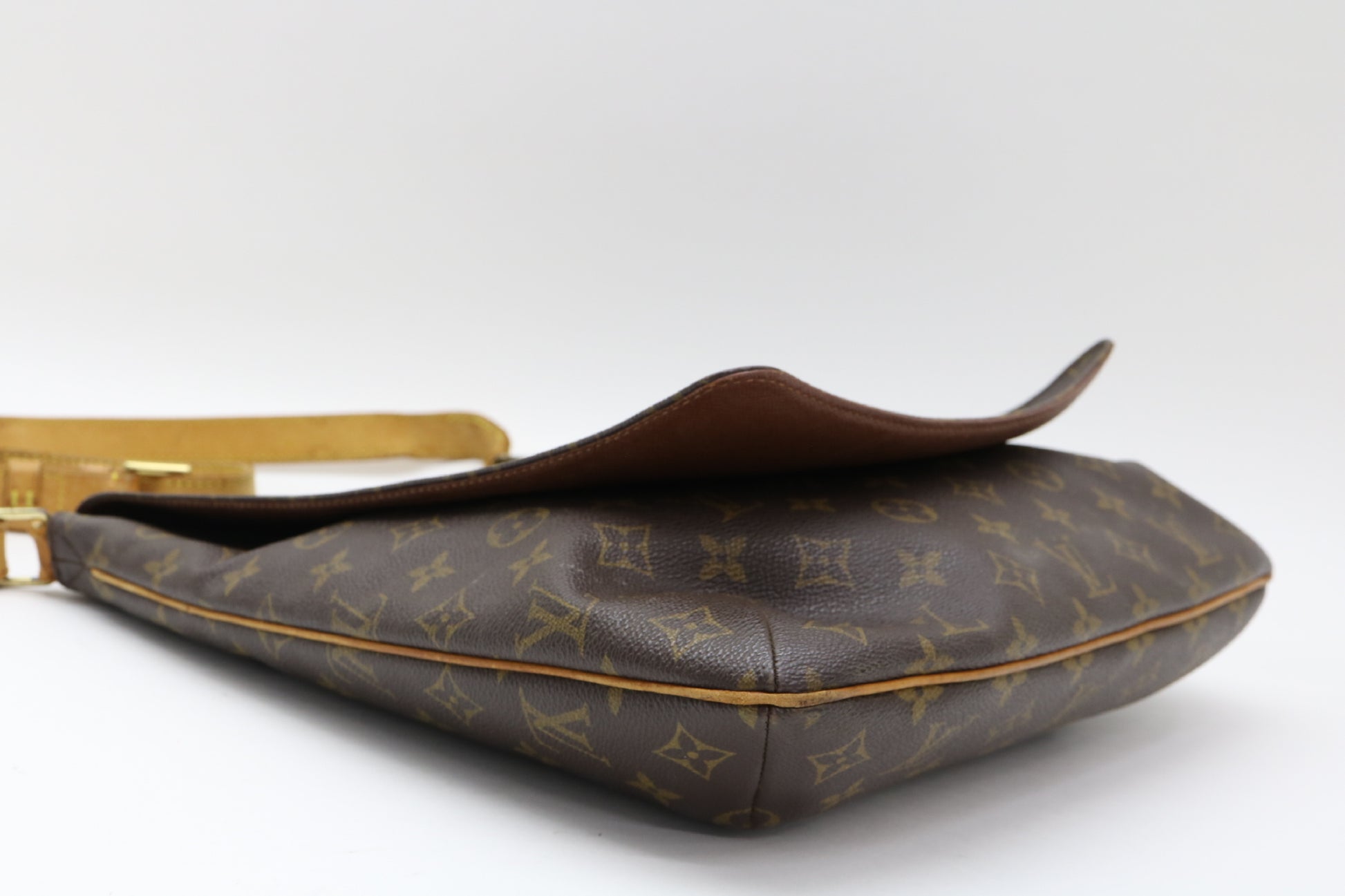 LOUIS VUITTON Monogram Musette Shoulder Bag
