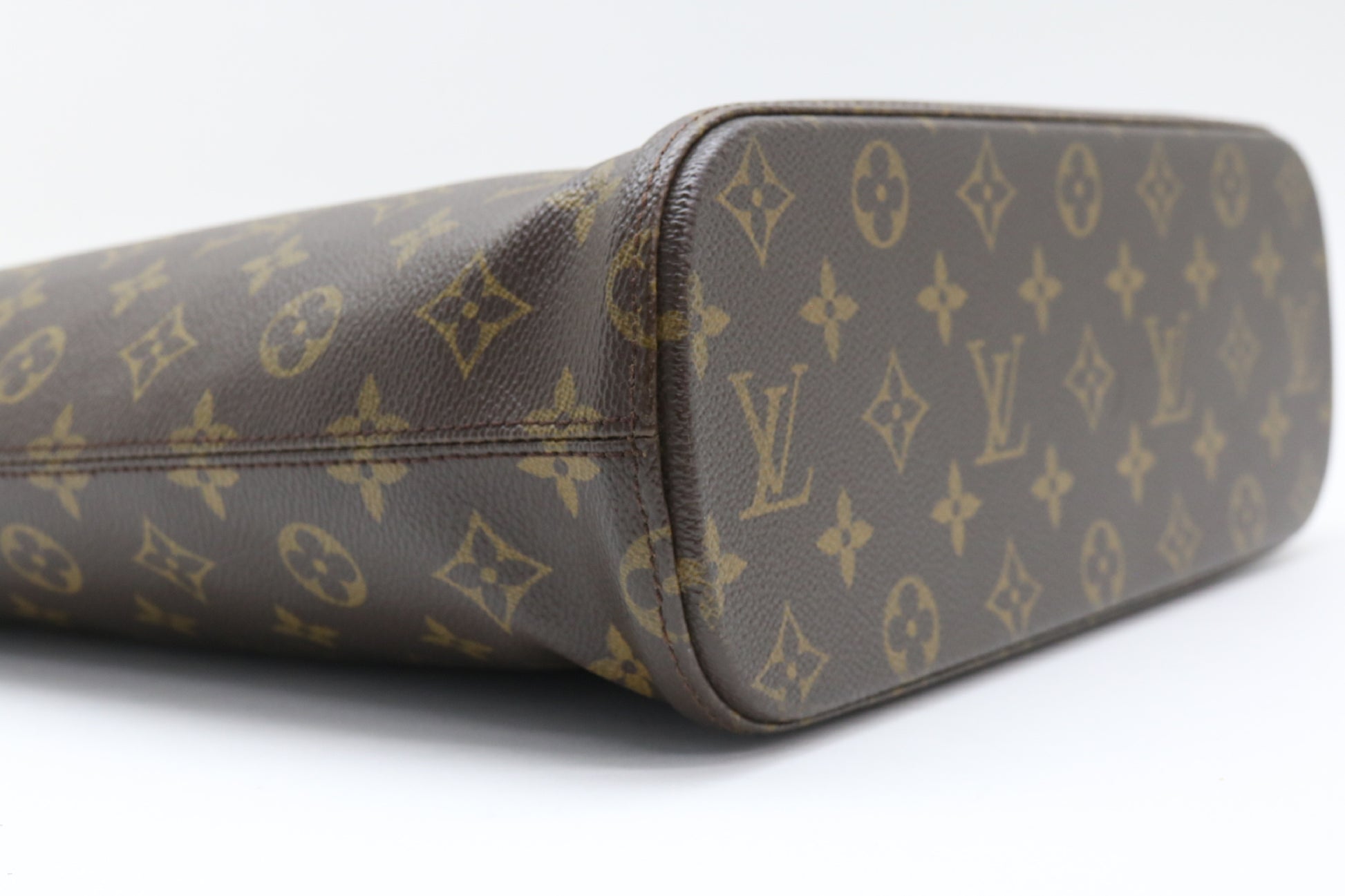LOUIS VUITTON Vavan GM Tote Bag