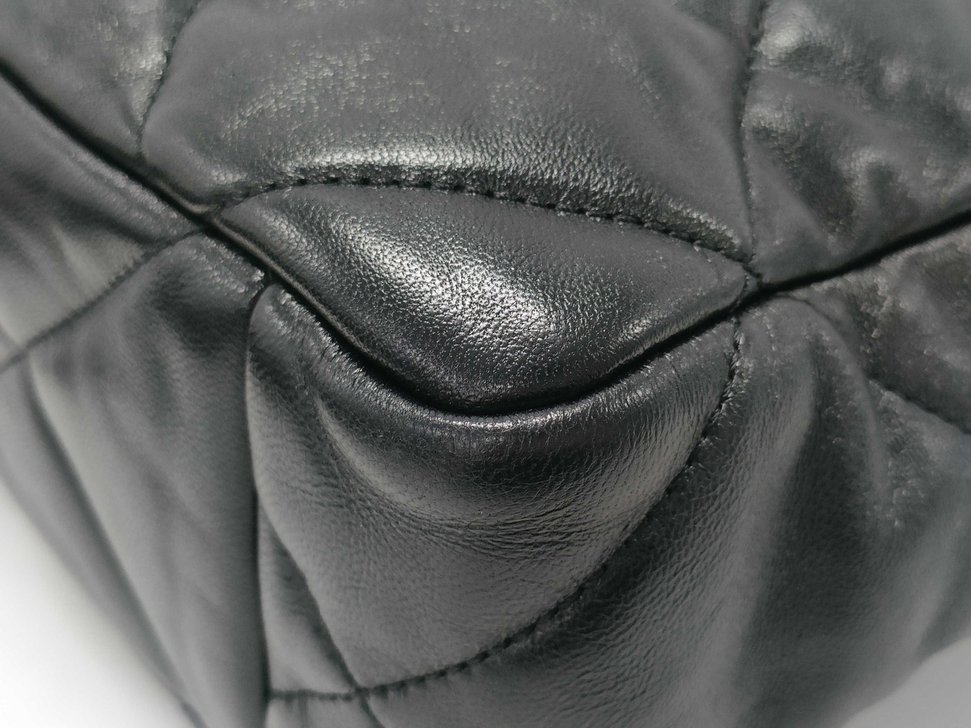 CHANEL 19 F397X246 Matelasse Lambskin Black Shoulder Bag