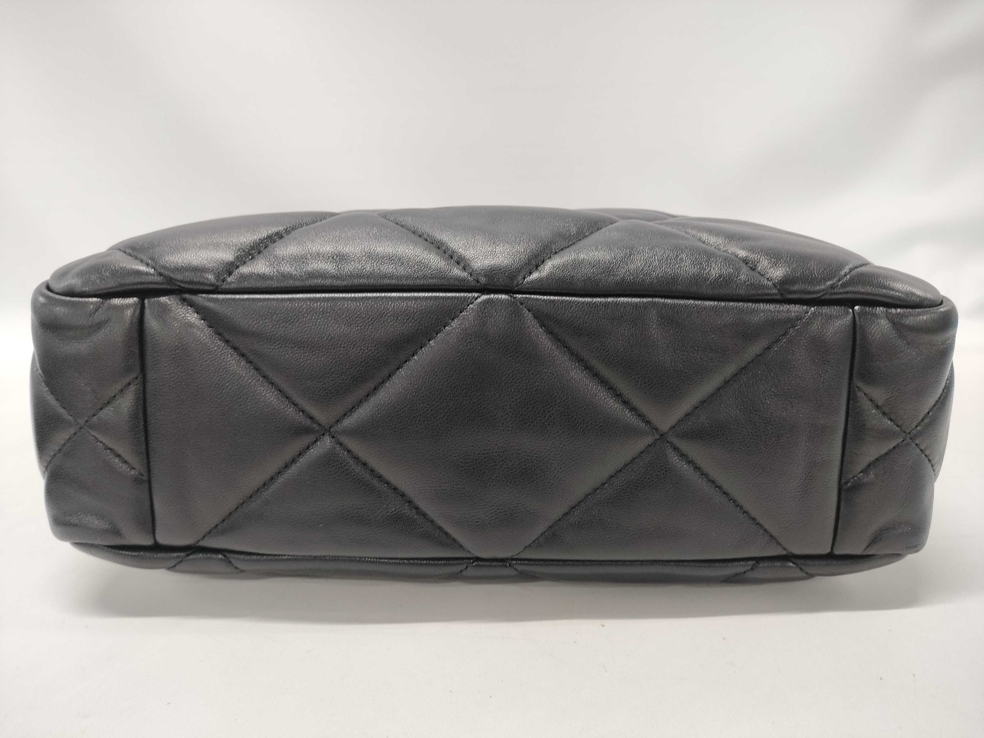 CHANEL 19 F397X246 Matelasse Lambskin Black Shoulder Bag