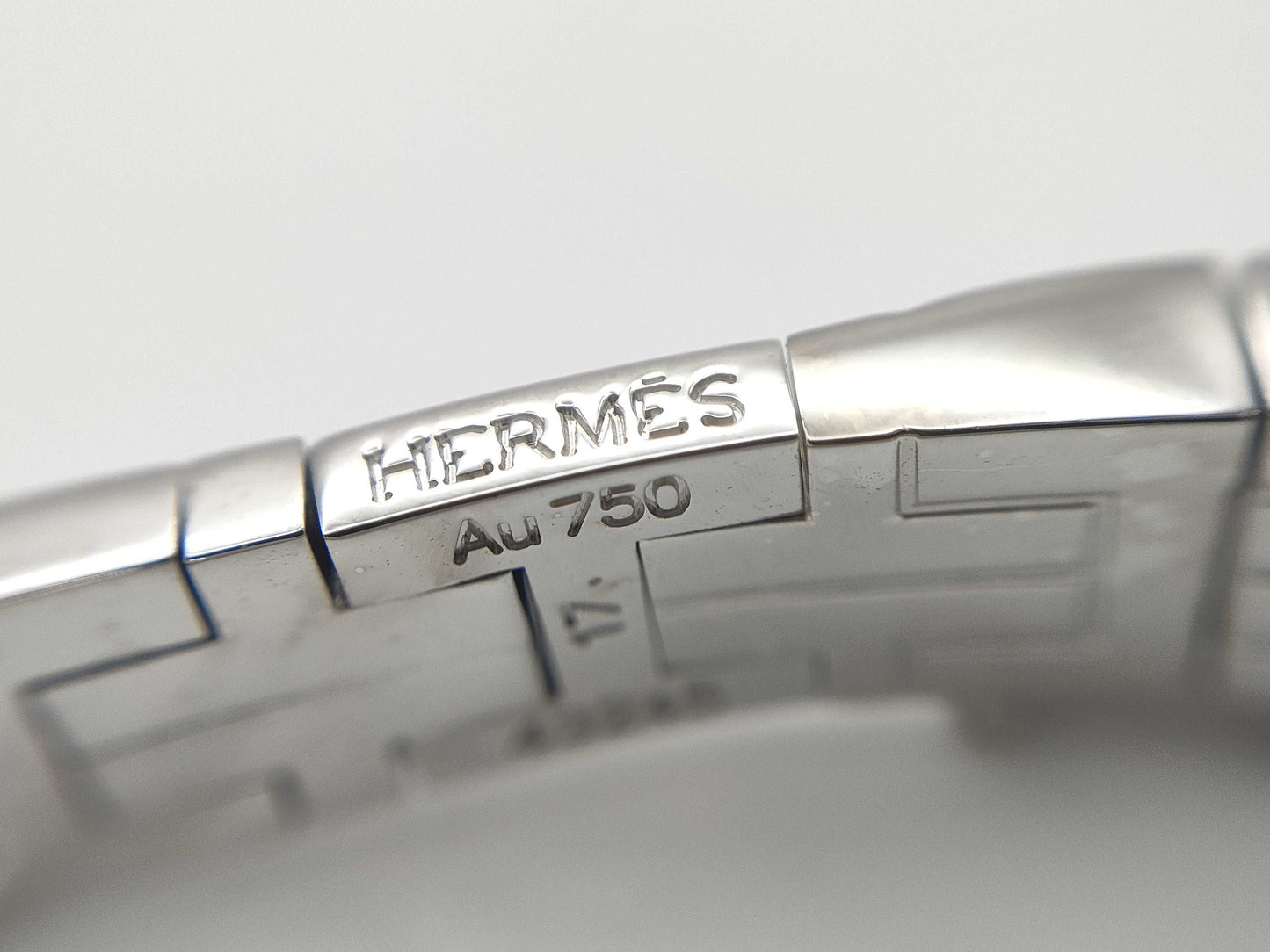 HERMES Kilim #17 WG Au750 39.4g Bracelet Bangle
