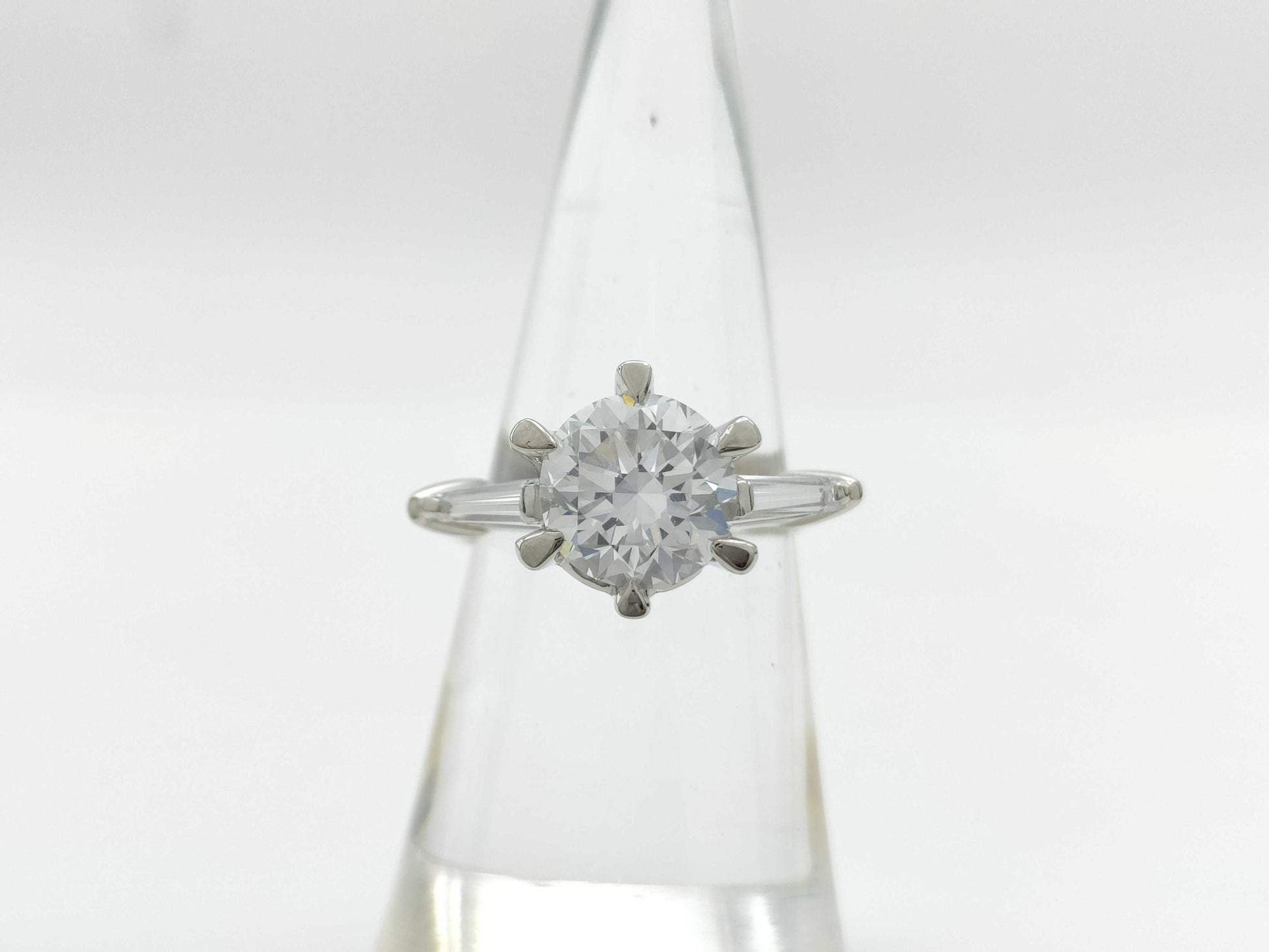 D2.69ct FD0.37ct PT900 10.6g Ring