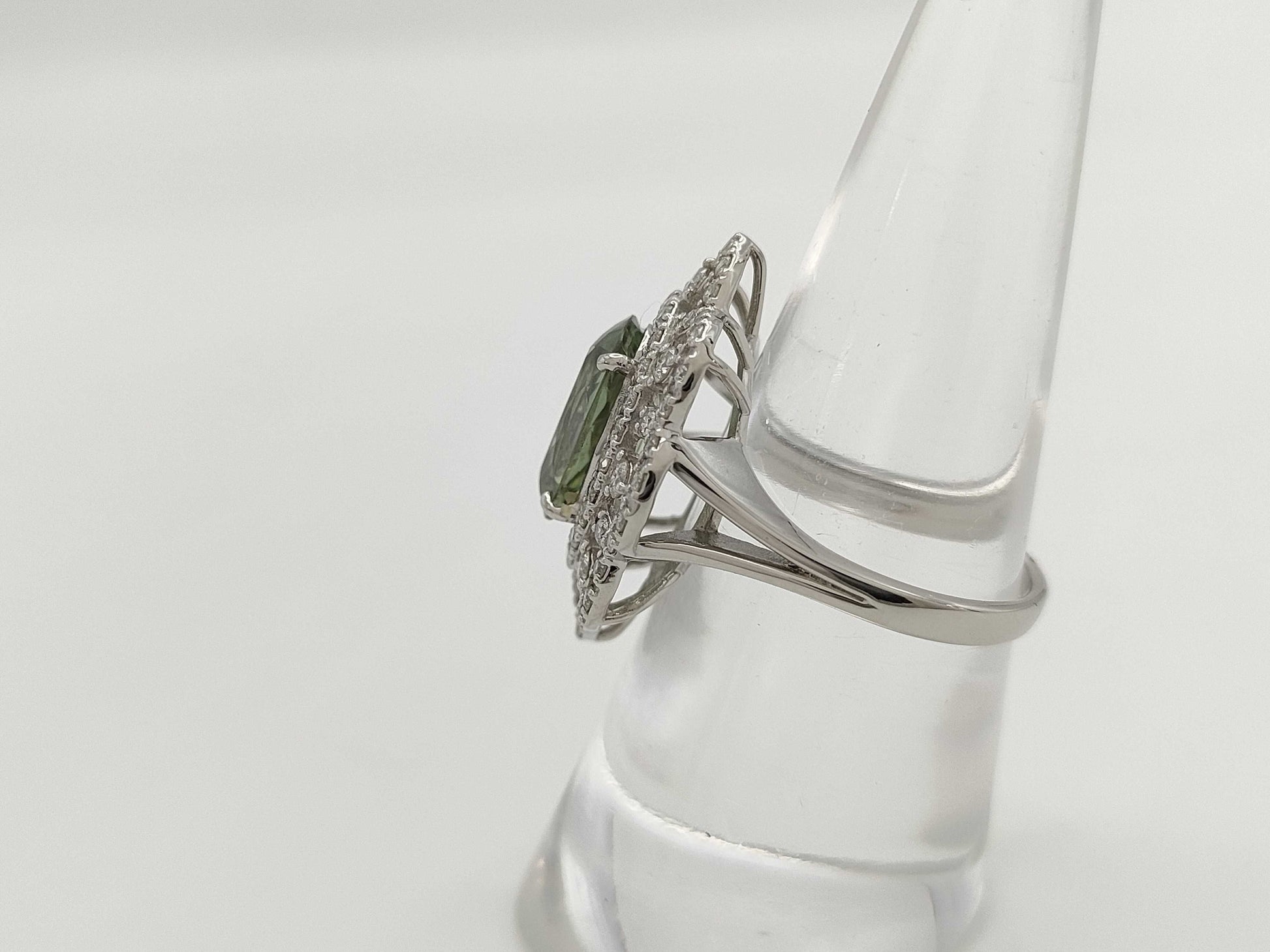 AX2.85ct D0.76ct PT950 8.3g Ring