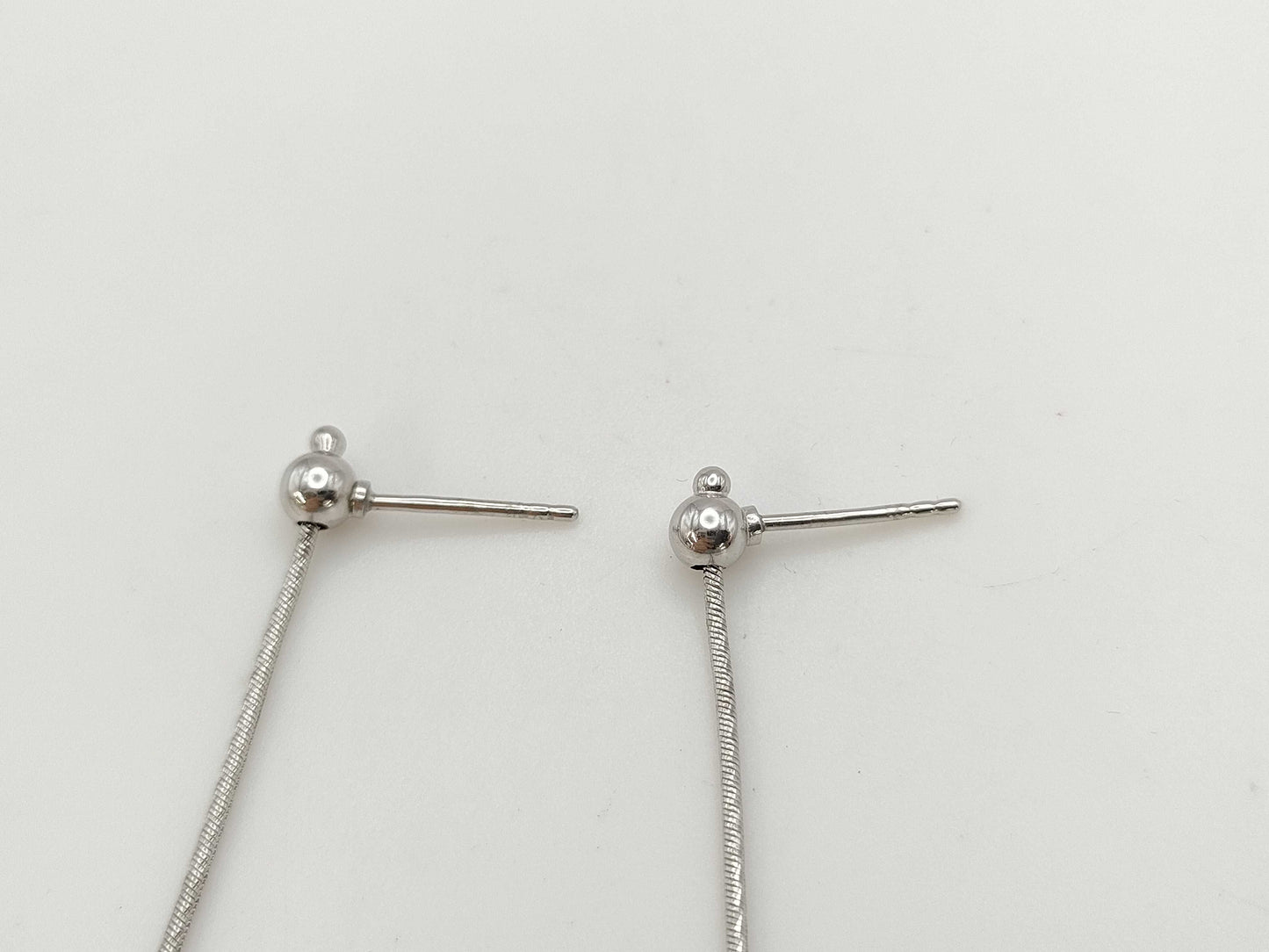 UNOAERRE White Gold 750 7.9g Earrings
