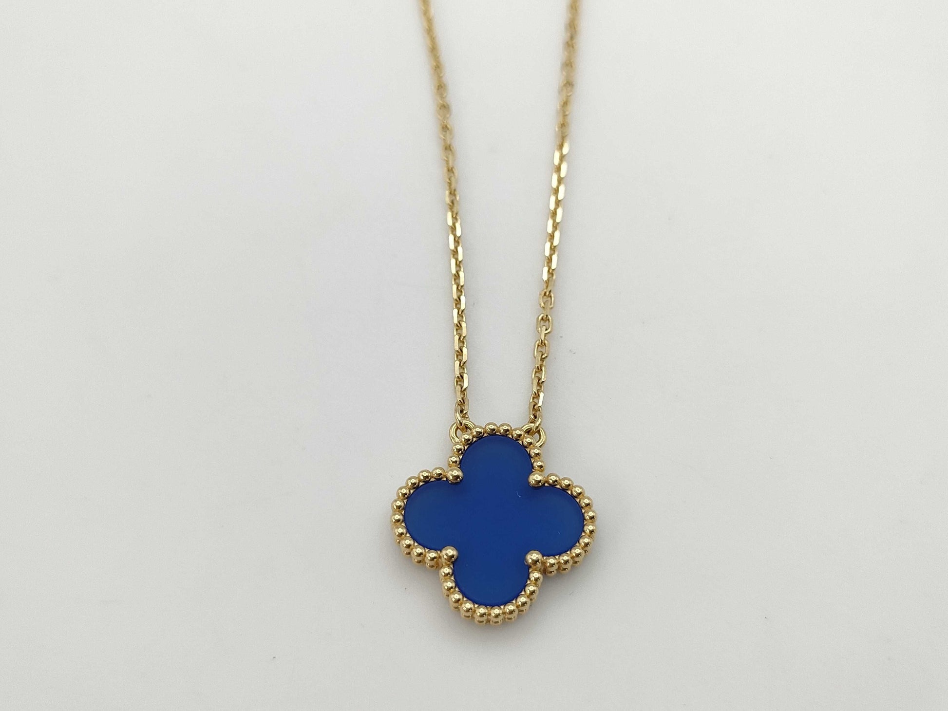 Van Cleef&Arpels Vintage Alhambra Blue Agate AU750 5.2g Necklace