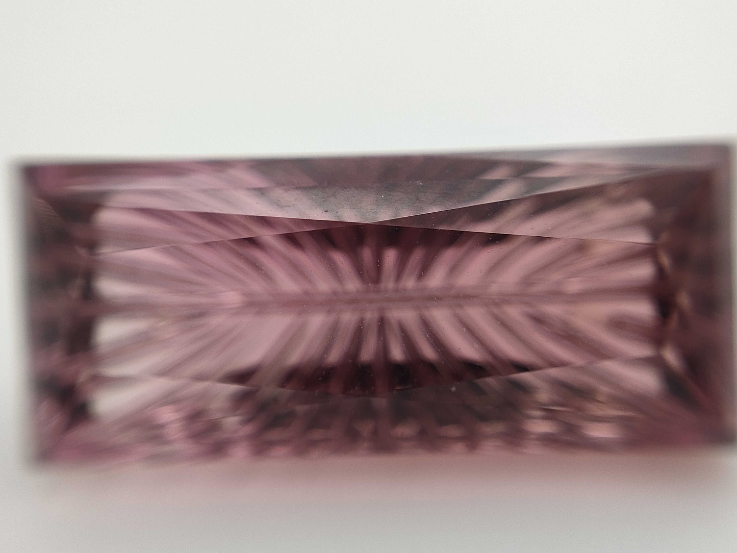 Pink tourmaline evaluation = 2.050/4.670/12.454ct colored stone / loose