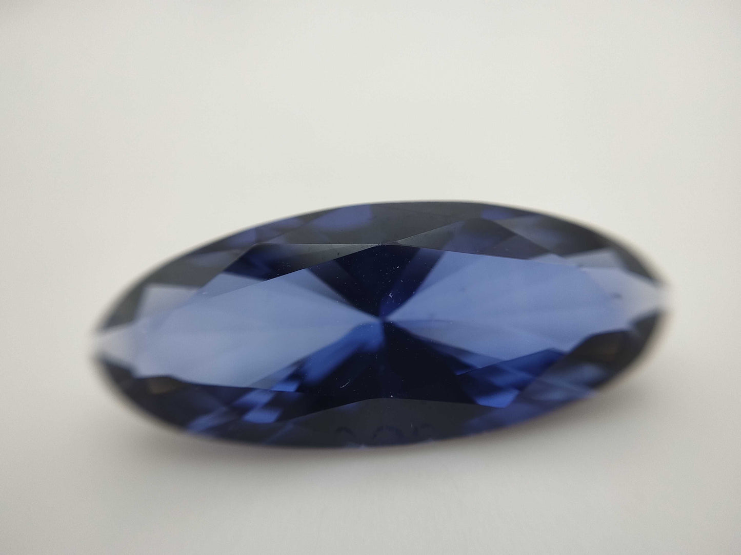 Colored stone Colored stone loose