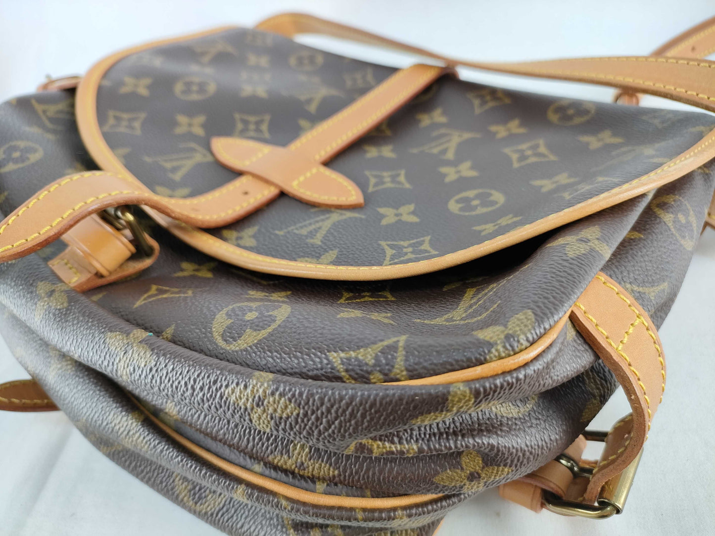 LOUIS VUITTON Monogram Louis Vuitton Saumur Monogram Brown Shoulder Bag