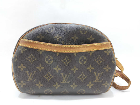 LOUIS VUITTON Monogram Louis Vuitton Shoulder Bag Monogram Brown Shoulder Bag