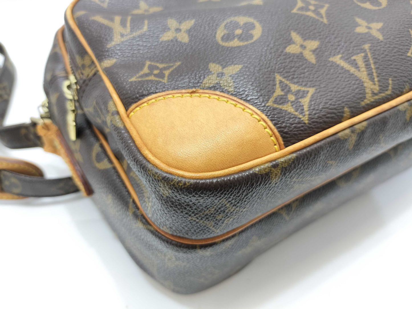 LOUIS VUITTON Monogram Louis Vuitton Shoulder Bag Monogram Brown AR0031 Shoulder Bag