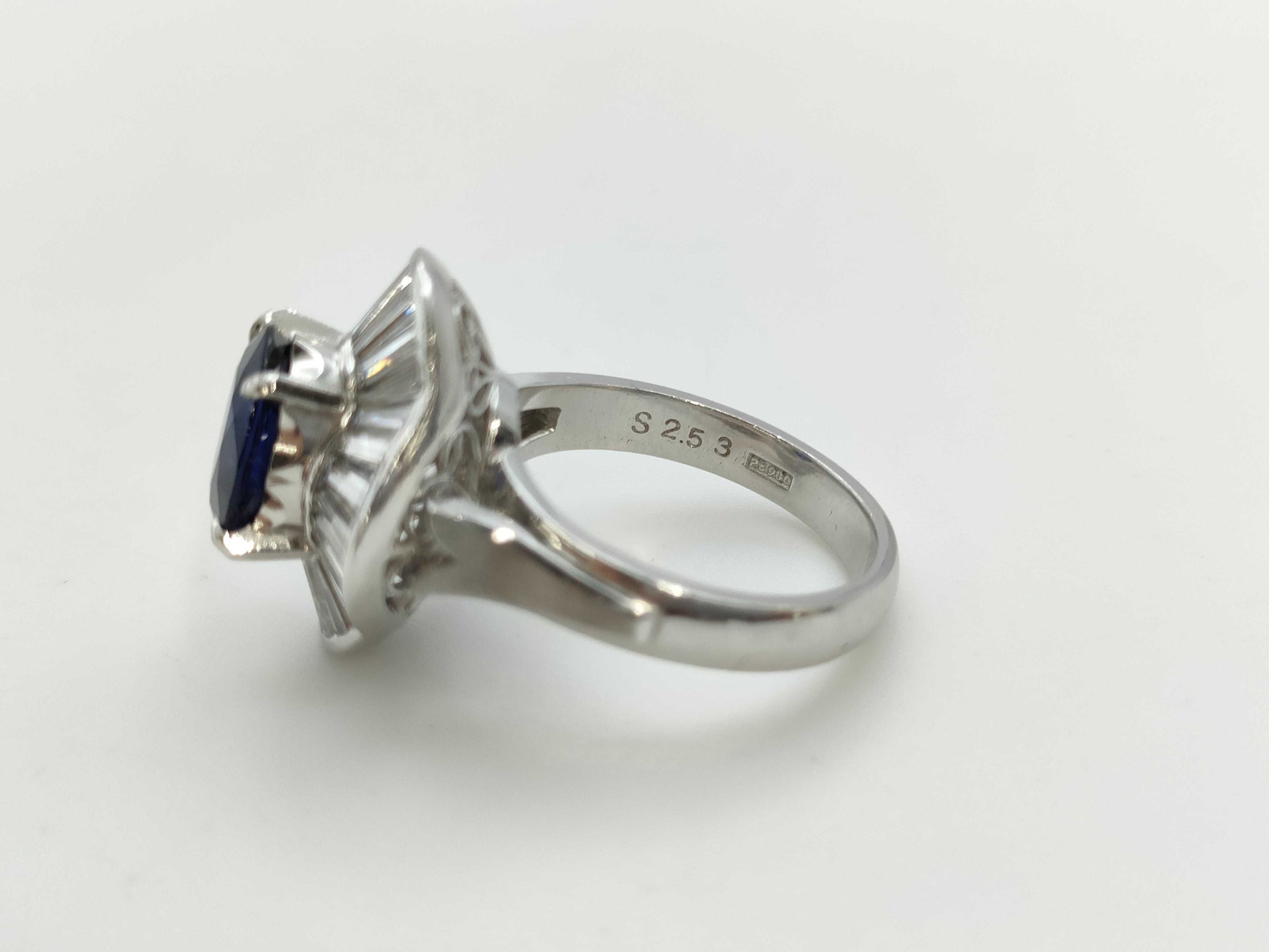 S2.53ct D1.32ct Pt900 11.0g Ring