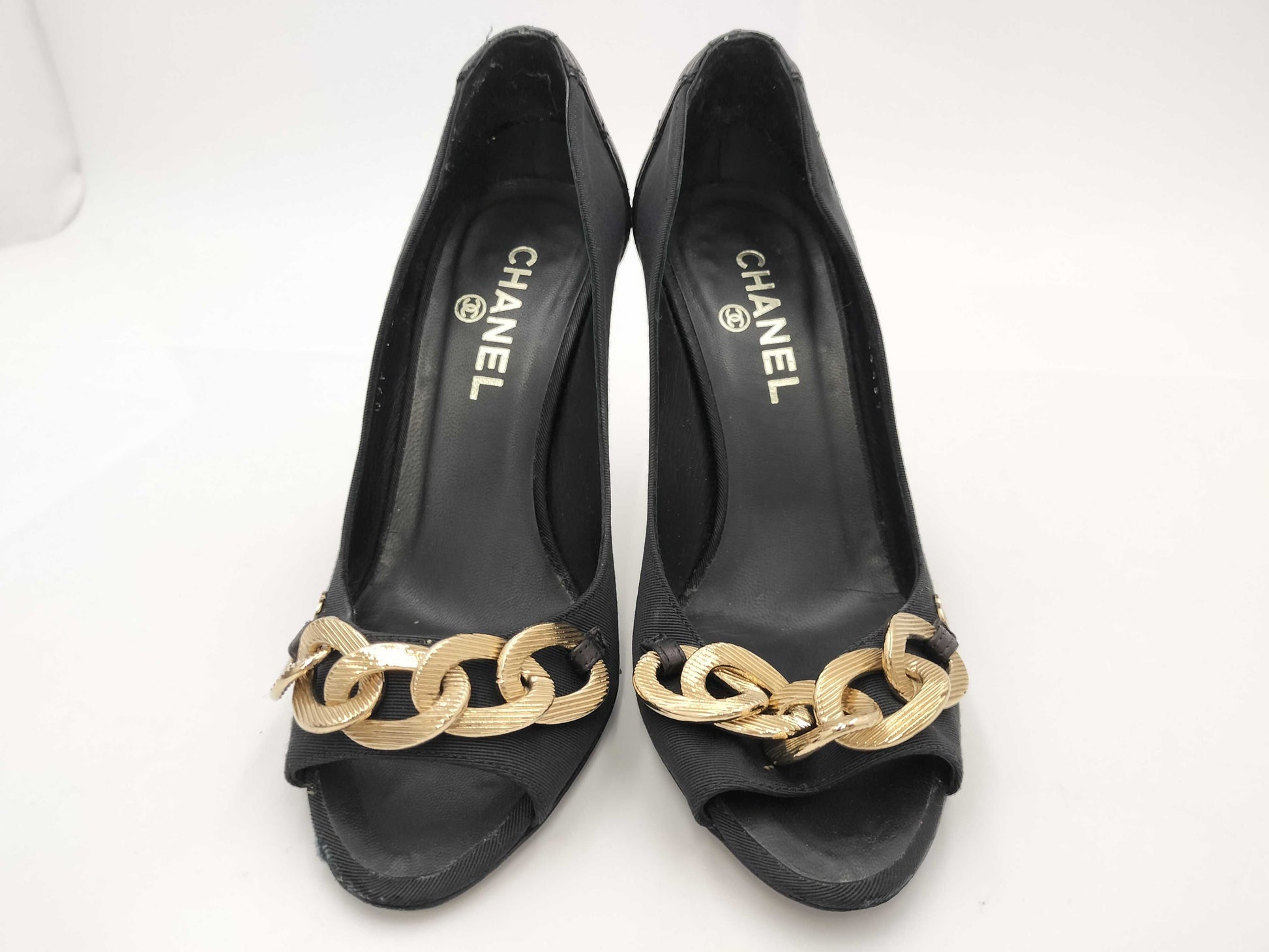 CHANEL CHANEL Chain Heel Pumps