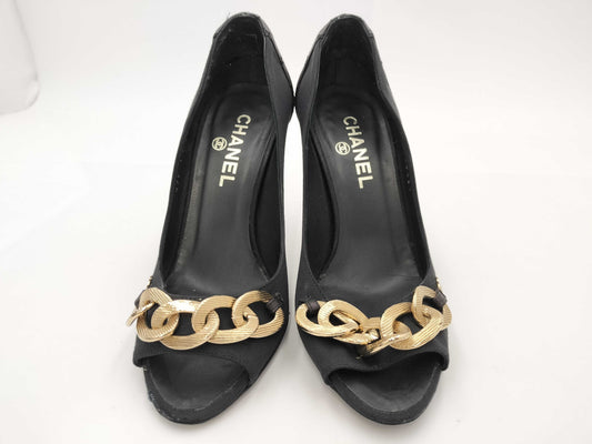 CHANEL CHANEL Chain Heel Pumps