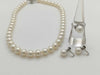 Pearl Diameter Approx. 8.0-8.4mm SV 38.5g / Pearl Diameter Approx. 8.8mm D0.06ct Pt900 5.7g / Pearl Diameter Approx. 8.0mm Pt900 3.2g Other Accessories