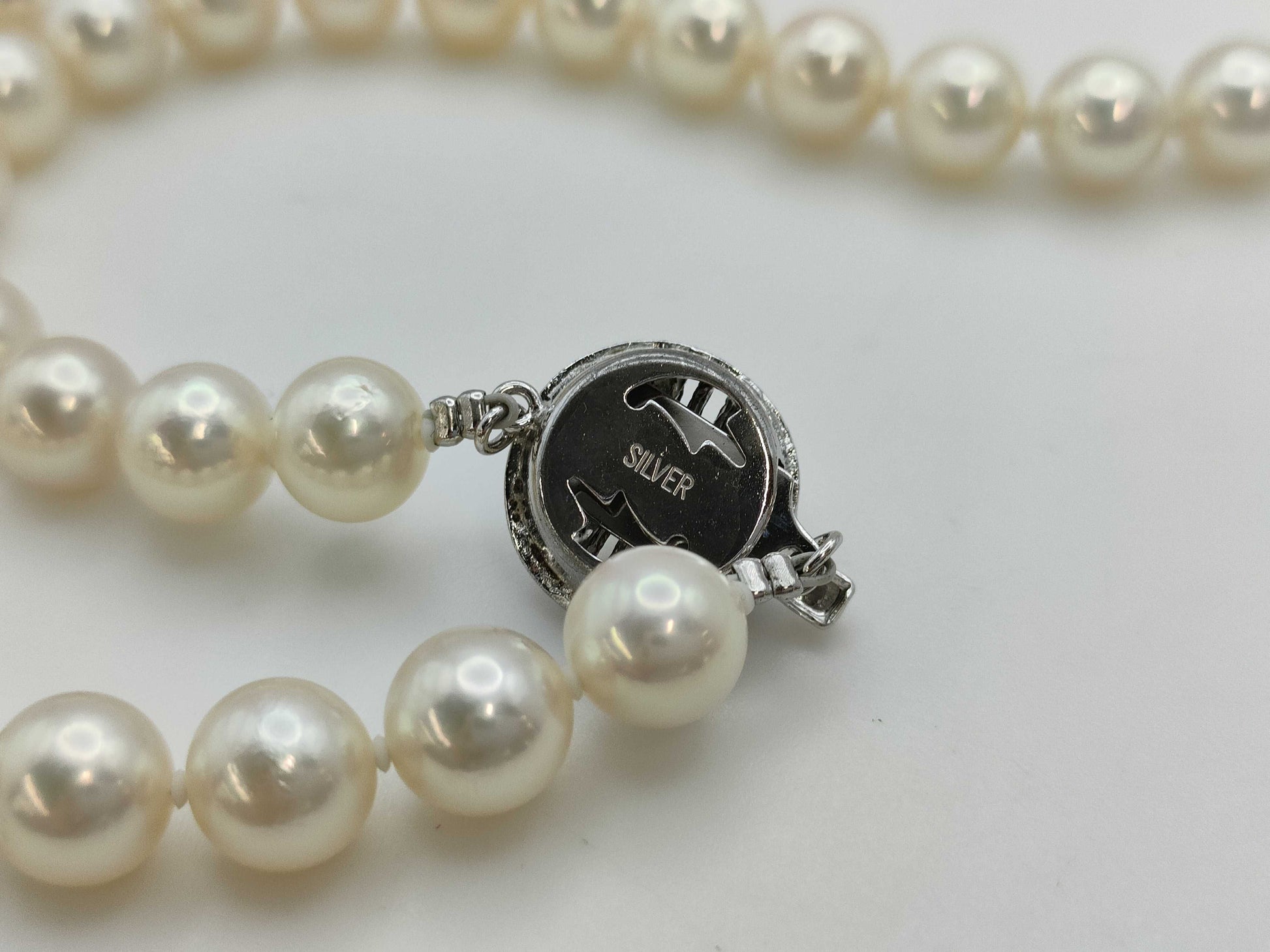Pearl Diameter Approx. 8.0-8.4mm SV 38.5g / Pearl Diameter Approx. 8.8mm D0.06ct Pt900 5.7g / Pearl Diameter Approx. 8.0mm Pt900 3.2g Other Accessories