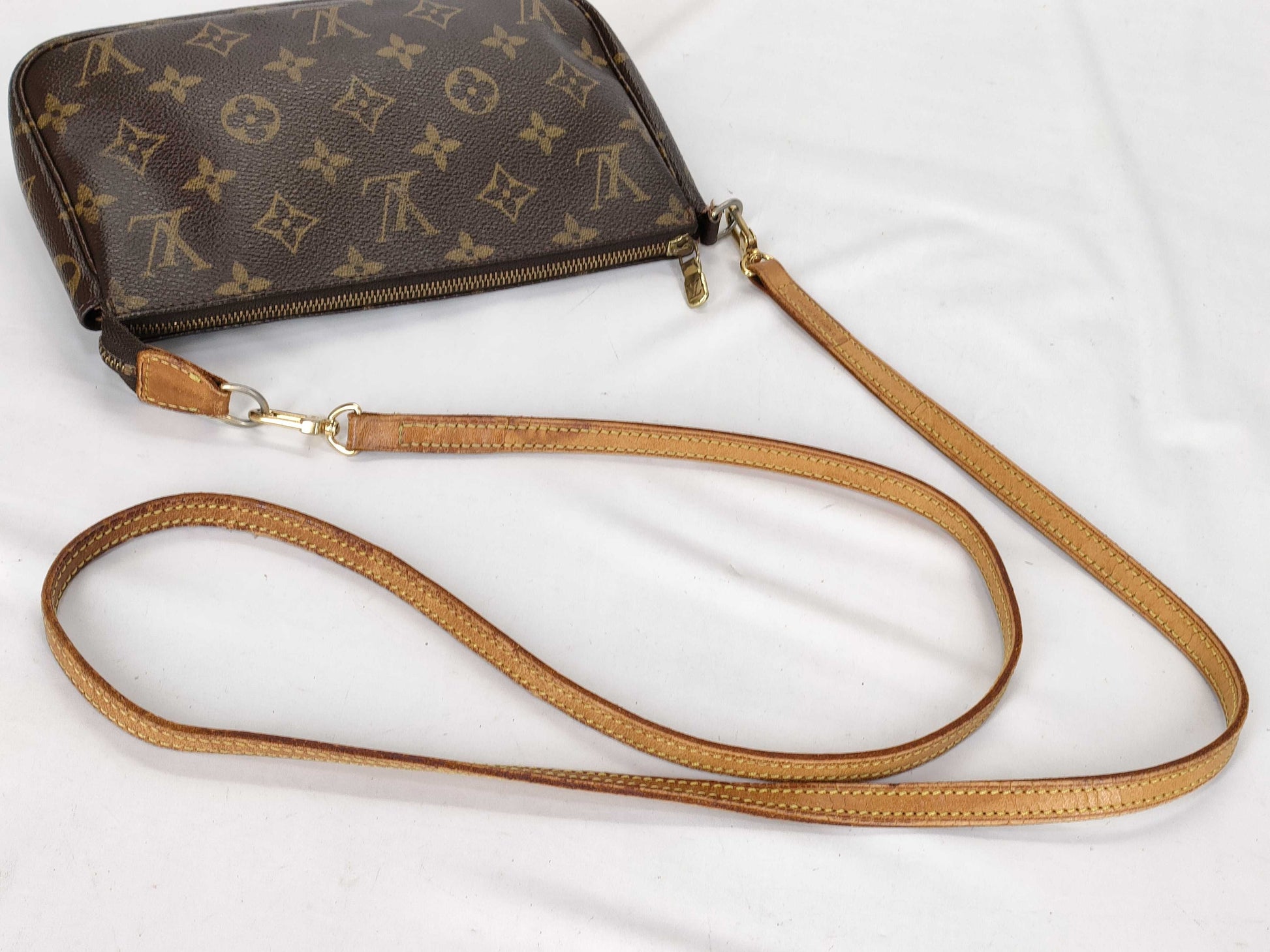 LOUIS VUITTON Monogram Louis Vuitton Pochette Accessoir Monogram M51980 Pouch