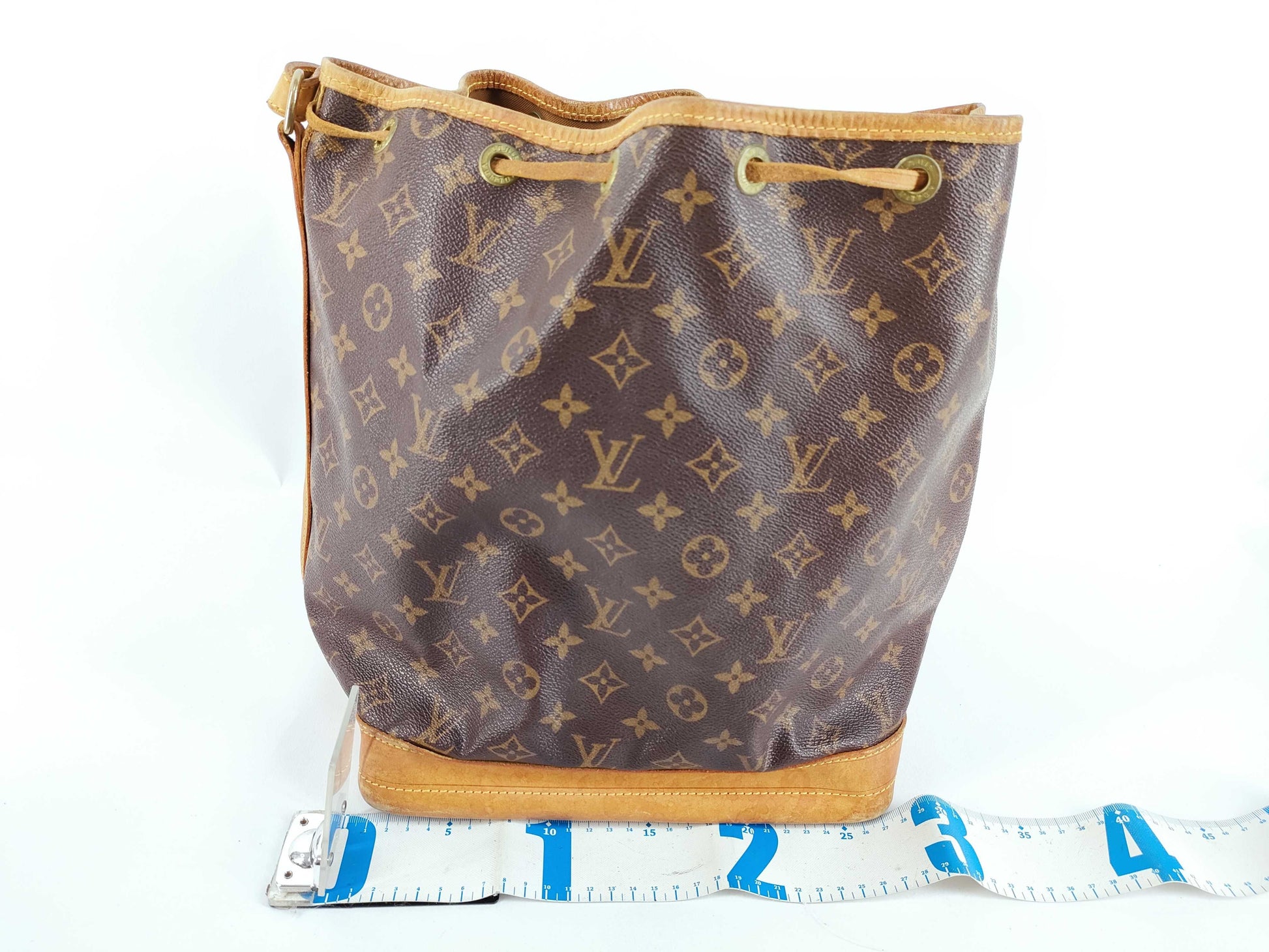 LOUIS VUITTON Monogram Noe M42224 Shoulder Bag