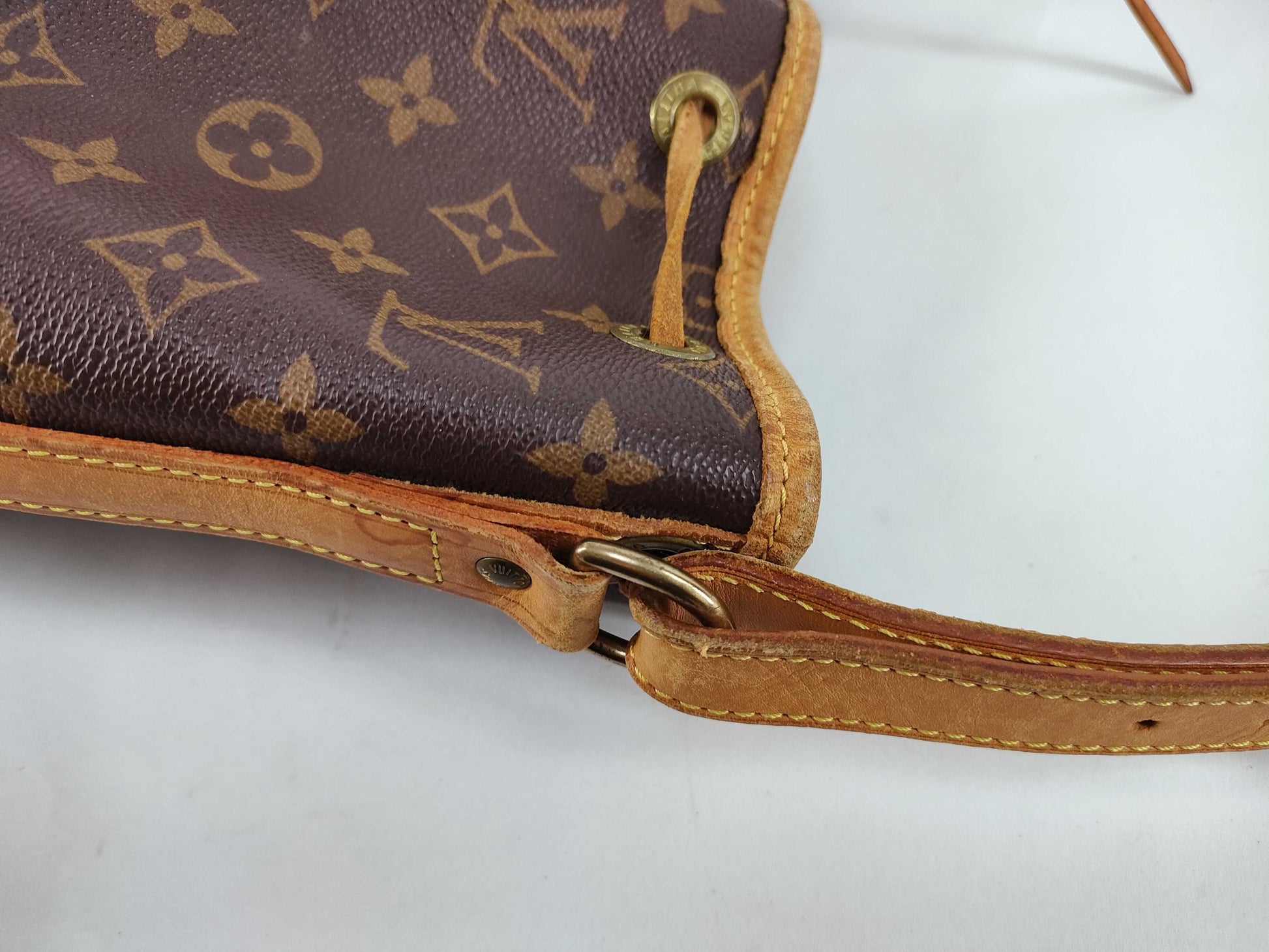LOUIS VUITTON Monogram Noe M42224 Shoulder Bag
