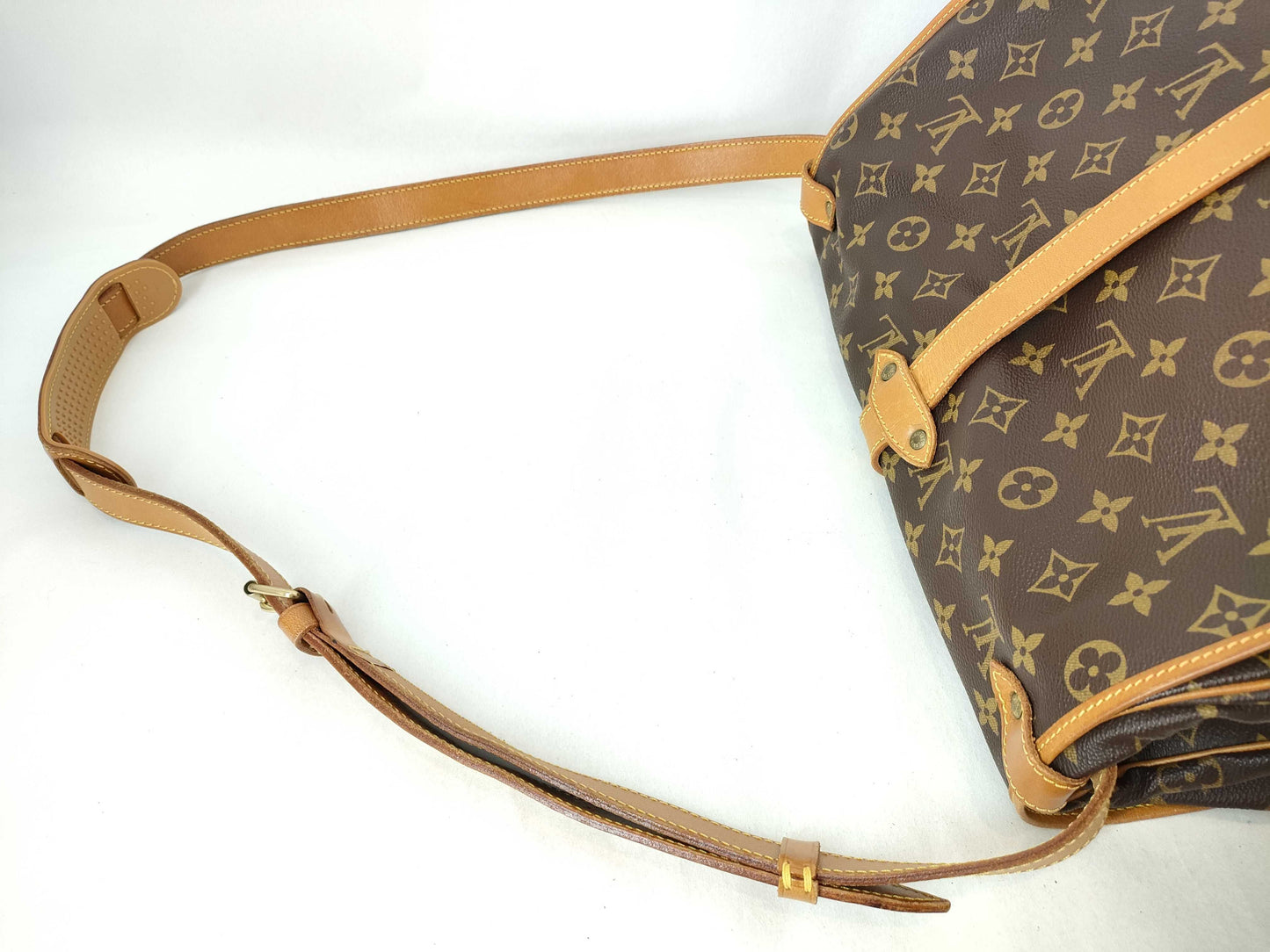 LOUIS VUITTON Monogram Saumur 35 Shoulder Bag