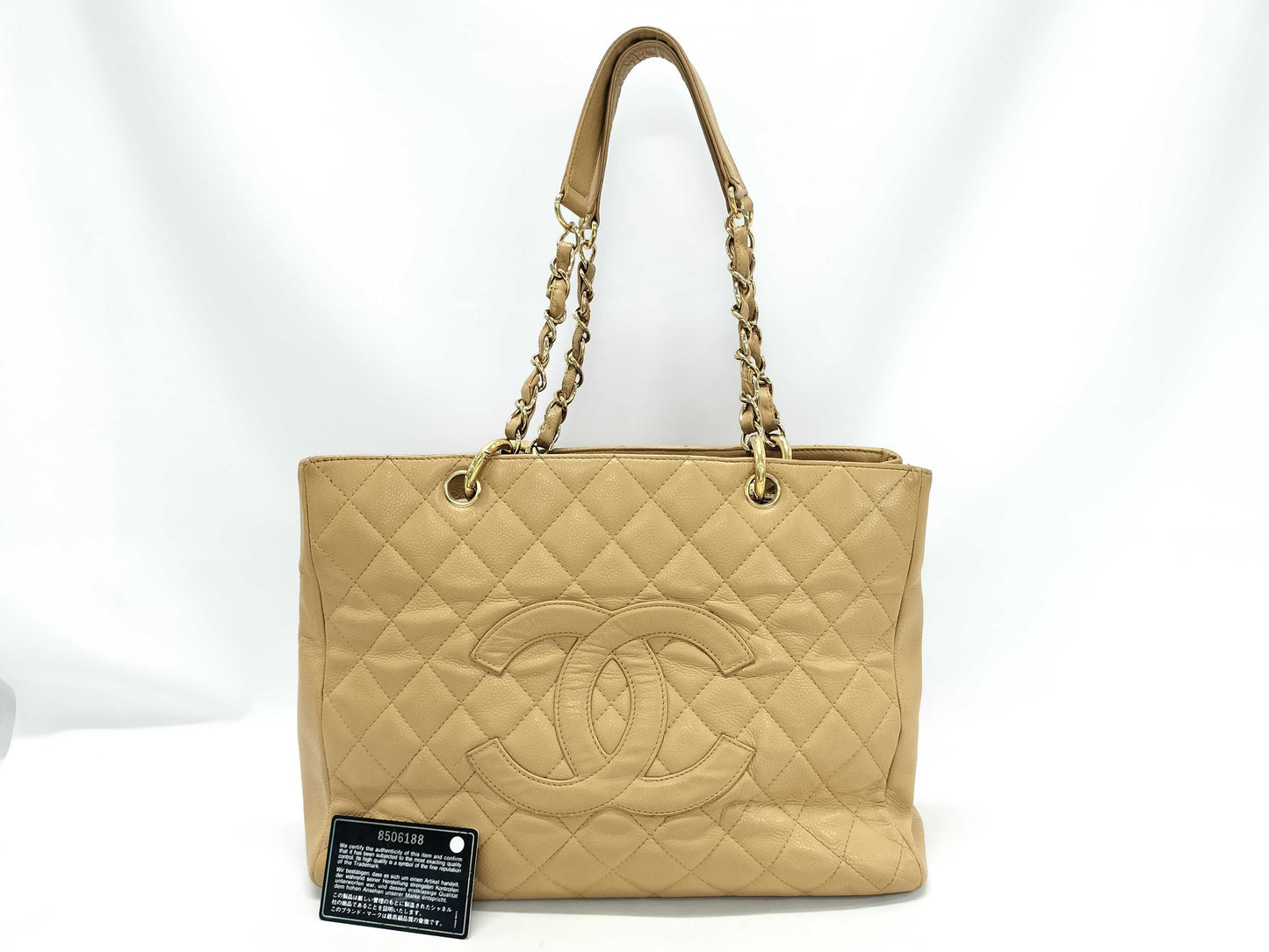 CHANEL beige shoulder bag
