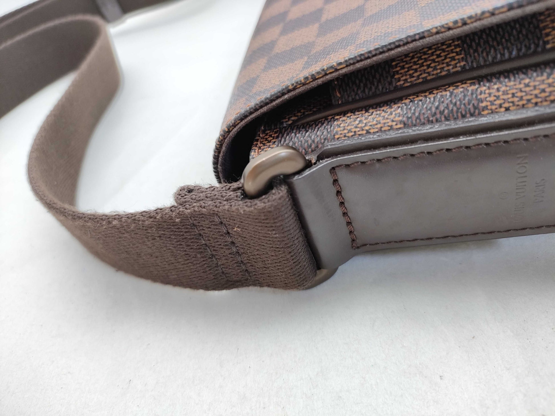 LOUIS VUITTON Damier District Shoulder Bag