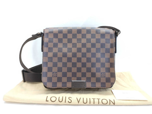LOUIS VUITTON Damier District Shoulder Bag