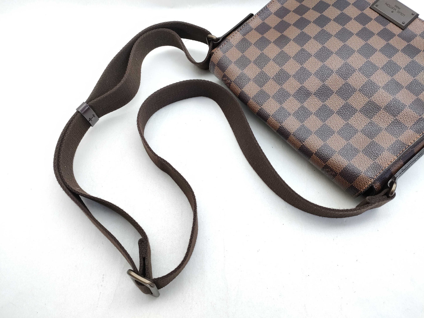LOUIS VUITTON Damier District Shoulder Bag