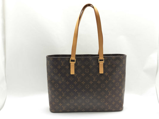 LOUIS VUITTON Monogram LV Monogram Luco Shoulder Bag