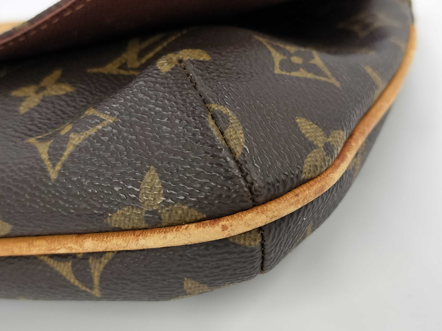 LOUIS VUITTON LV Monogram Musette Tango Shoulder Bag