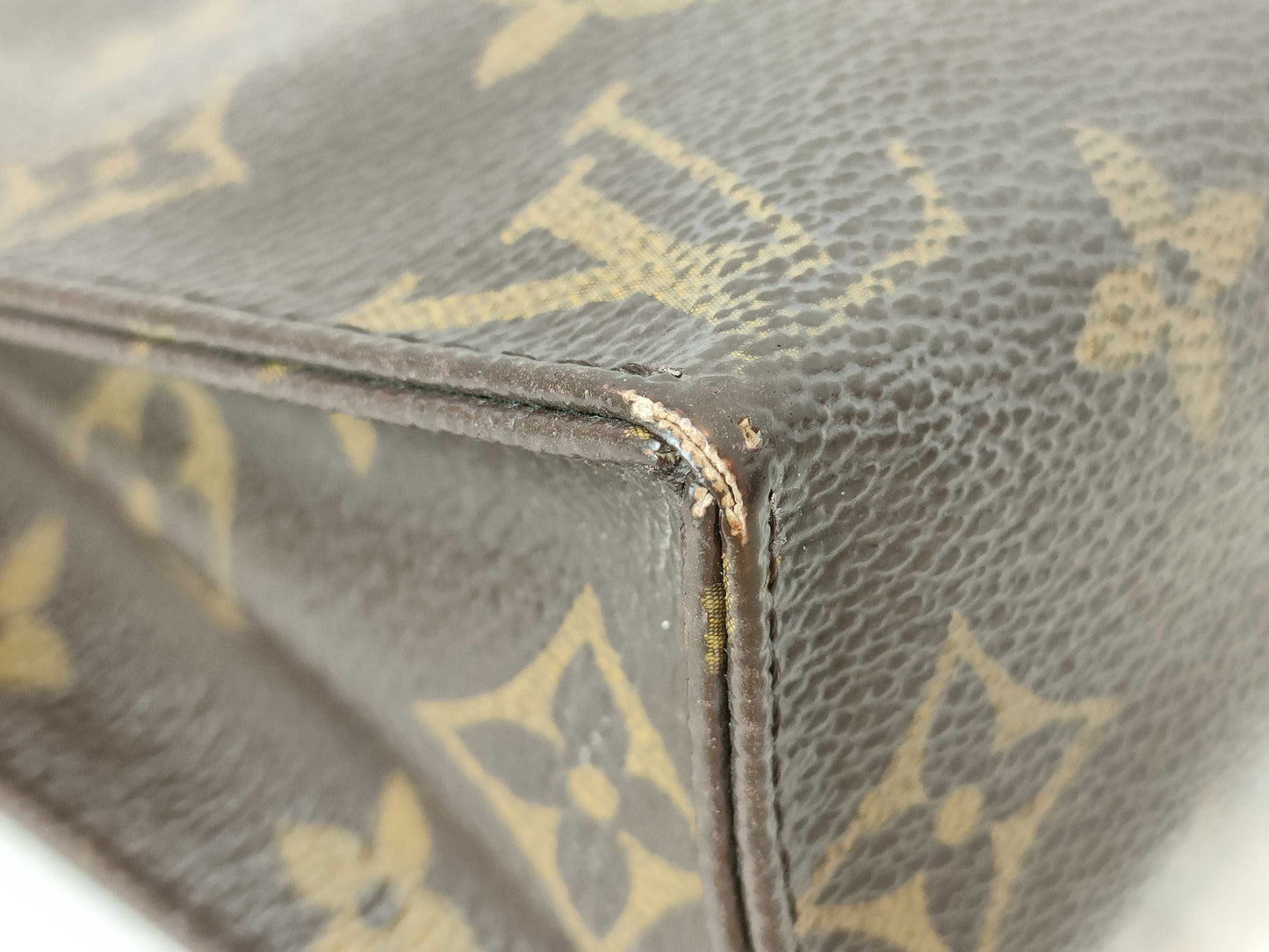 LOUIS VUITTON Monogram Monogram Pochette Toilette 19 M47544 Pouch