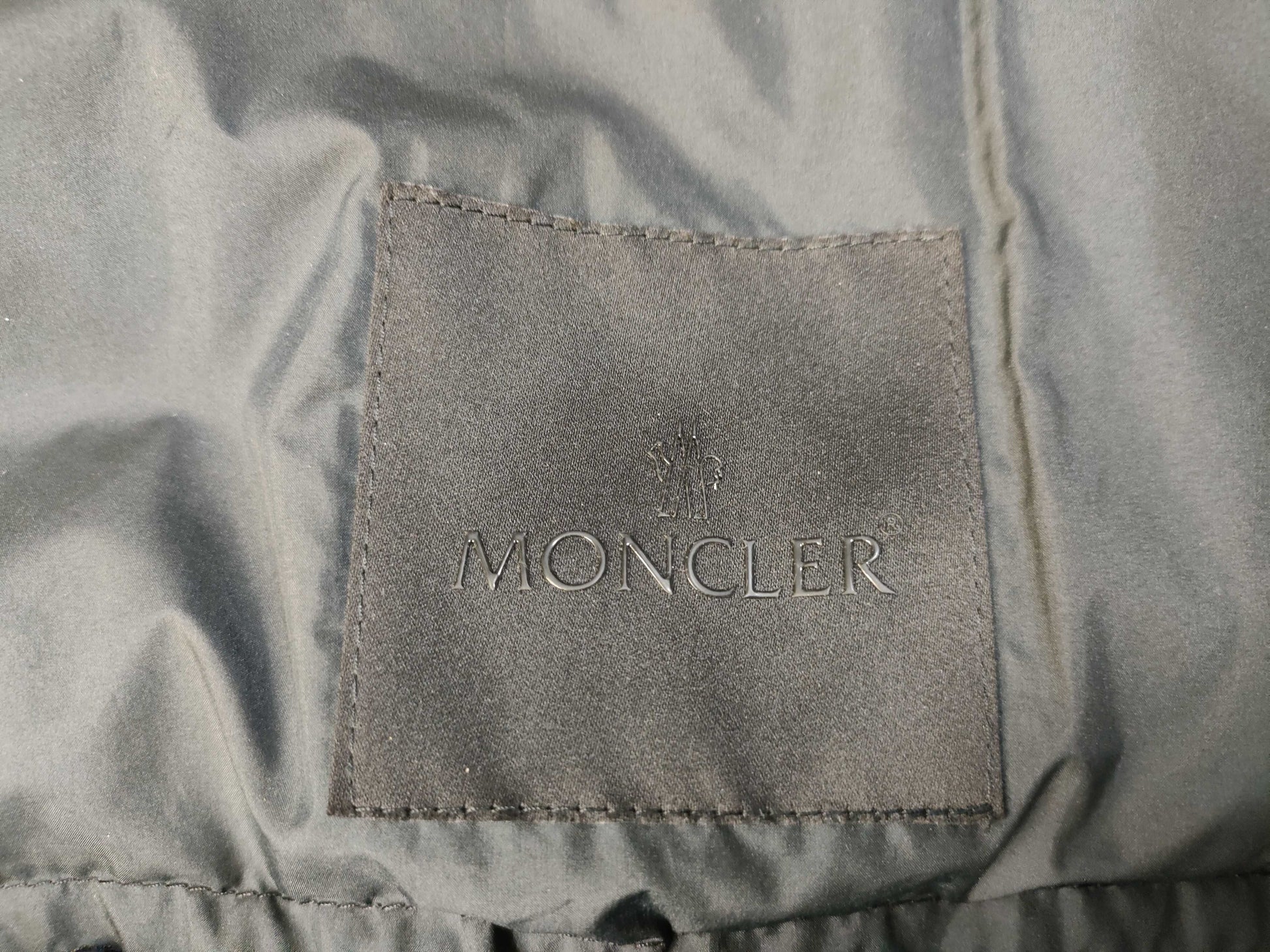 MONCLER Half Down I20911A00178 596K7 Vest