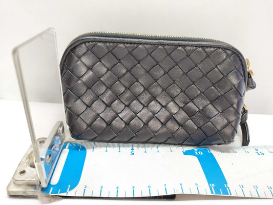 BOTTEGA VENETA Intrecciato Bottega Veneta Pouch Black Pouch